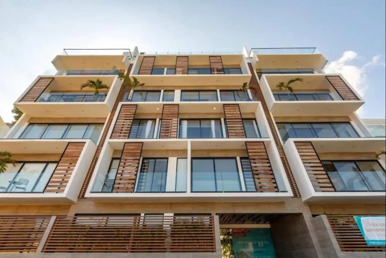 Tolok Condo At Icono Playa location